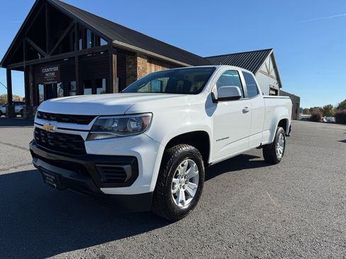 Used 2022 Chevrolet Colorado LT w/ Fleet Safety Package image 2