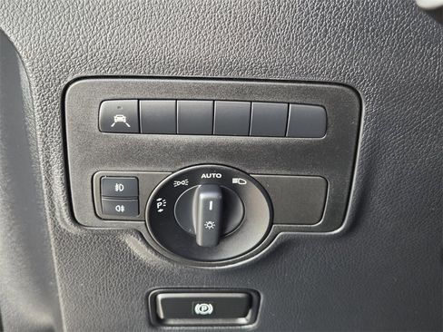 Used 2021 Mercedes-Benz Metris Passenger image 26