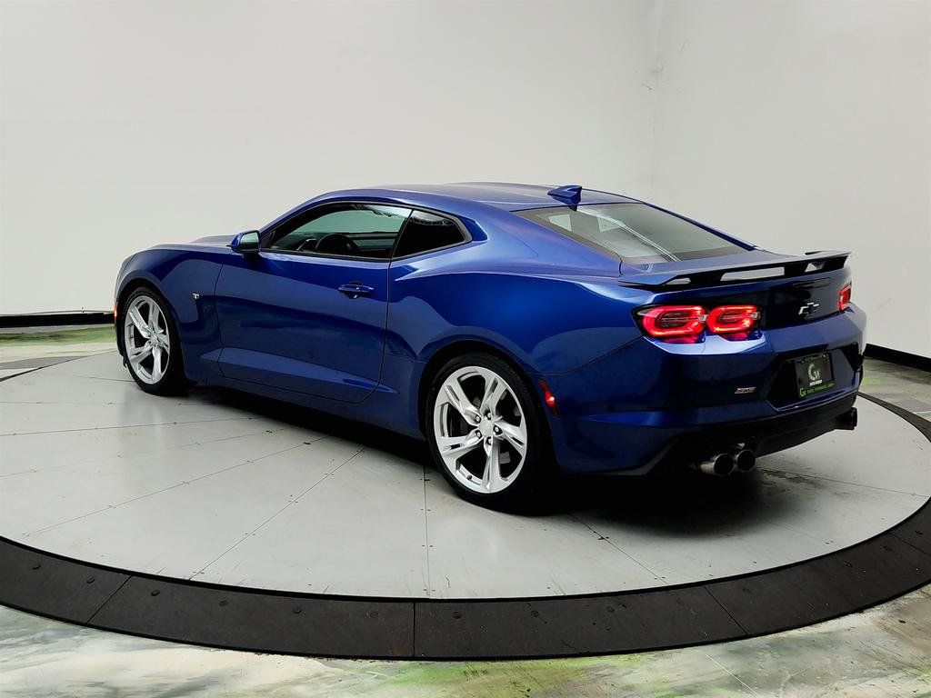 Used 2019 Chevrolet Camaro SS RWD image 7