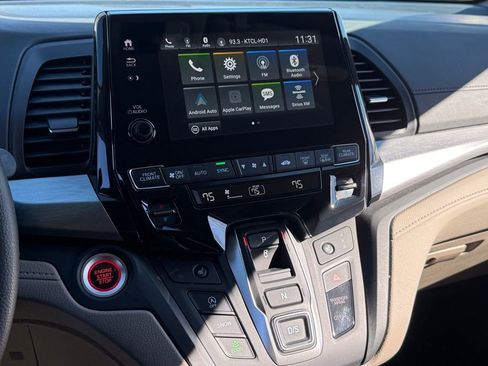 Used 2023 Honda Odyssey EX image 24