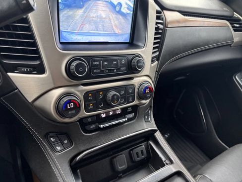 Used 2020 GMC Yukon XL Denali w/ Denali Premium Package RWD image 13