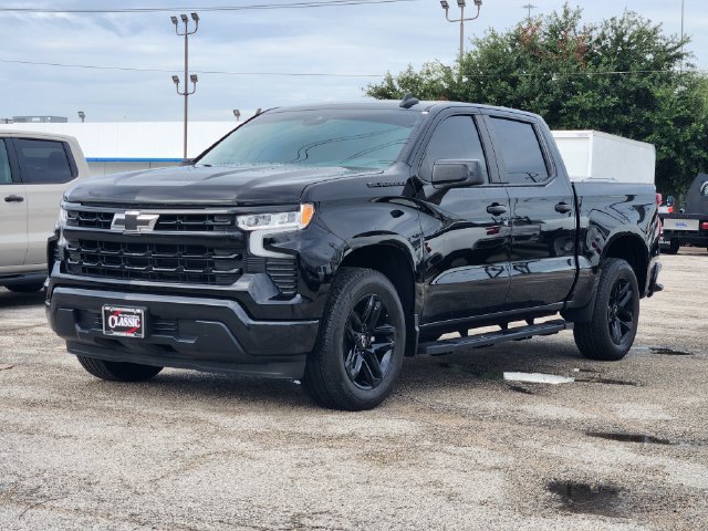 Used 2025 Chevrolet Silverado 1500 LT RWD image 3