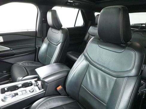 Used 2020 Ford Explorer ST w/ ST Street Pack image 12