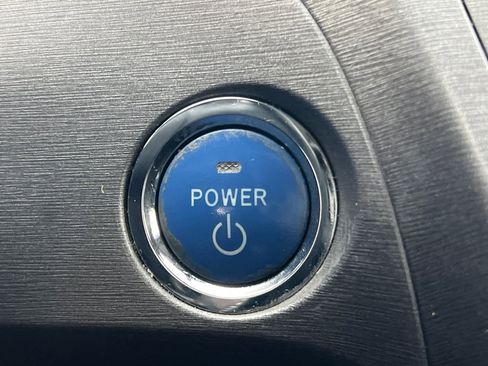 Used 2013 Toyota Prius Four image 25