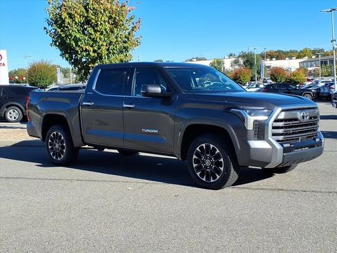 Used 2022 Toyota Tundra Limited image 2