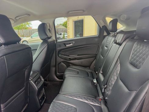 Used 2024 Ford Edge Titanium AWD/4WD image 6