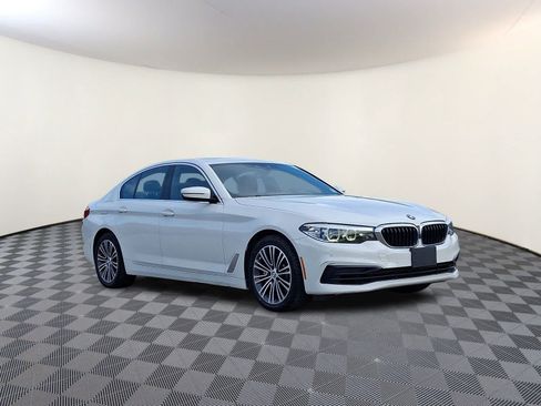 Used 2020 BMW 530i xDrive w/ Convenience Package AWD/4WD image 4