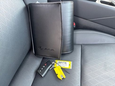 Used 2023 Lexus RX 350 AWD image 33