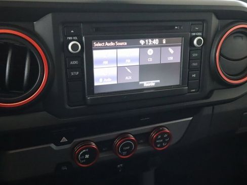 Used 2019 Toyota Tacoma SR image 25