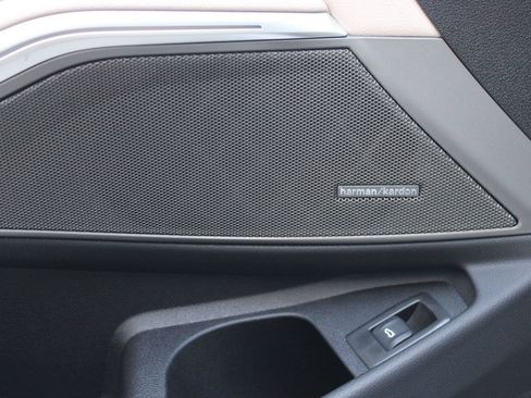 Used 2026 BMW 330i Sedan w/ M Sport Package RWD image 30
