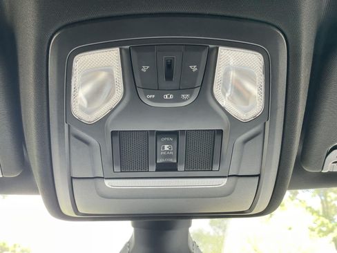 Used 2020 RAM 1500 Lone Star RWD image 32