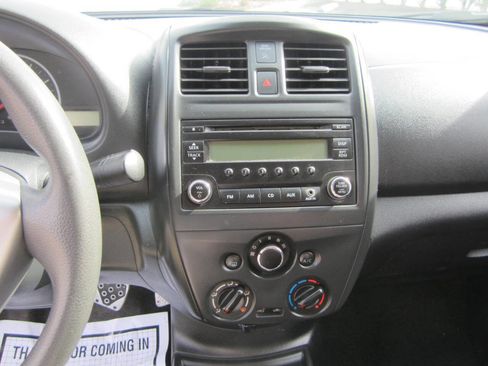 Used 2016 Nissan Versa S image 26