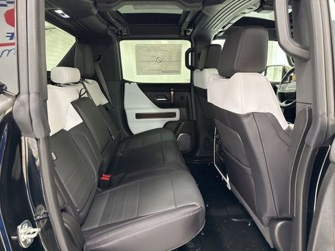 New 2025 GMC Hummer EV 3X image 12