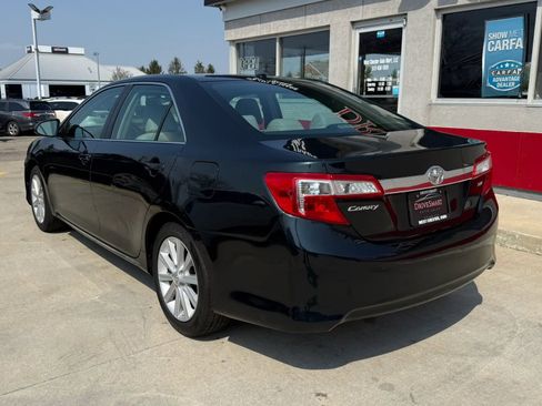 Used 2014 Toyota Camry XLE w/ Leather Package image 4