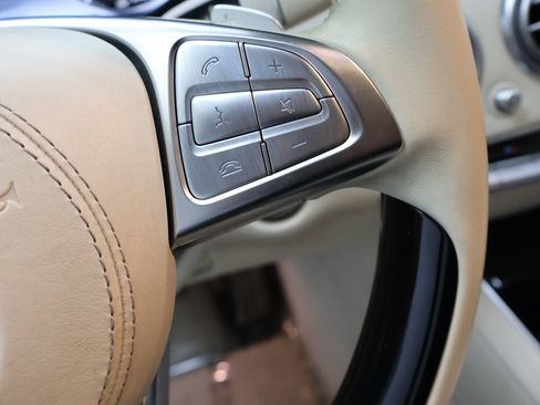 Used 2017 Mercedes-Benz S 550 Cabriolet image 22