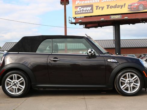 Used 2014 MINI Cooper S image 21