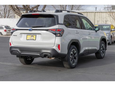 New 2026 Subaru Forester Premium AWD/4WD image 3