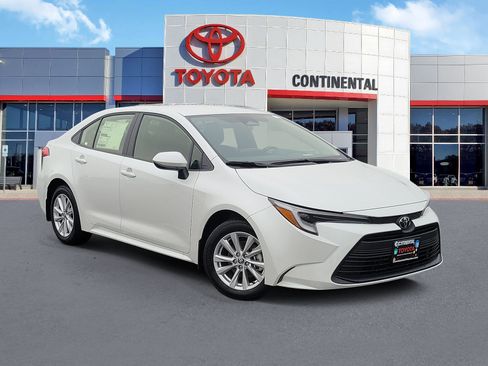 New 2026 Toyota Corolla LE FWD image 2