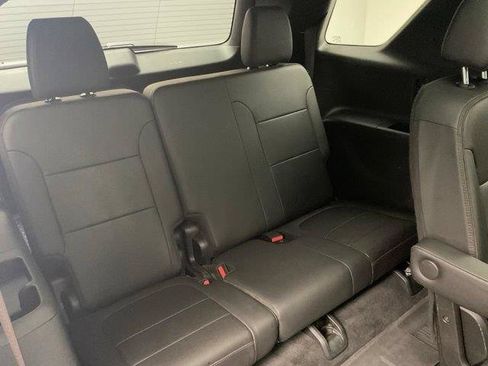 Used 2023 Chevrolet Traverse High Country w/ LPO, Floor Liner Package AWD/4WD image 32