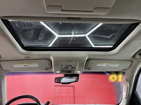 Used 2016 Chevrolet Suburban LTZ image 14