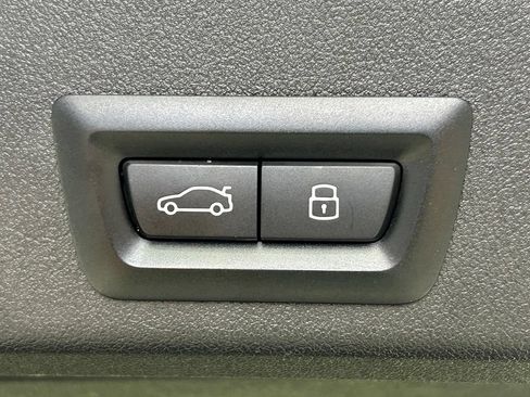Used 2023 BMW XM AWD/4WD image 18
