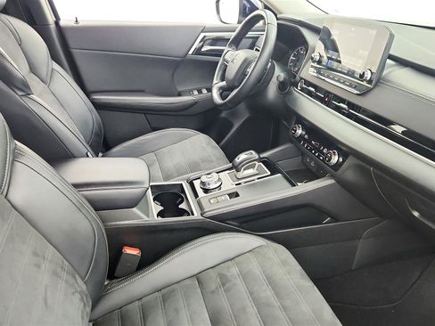 Used 2024 Mitsubishi Outlander FWD image 33