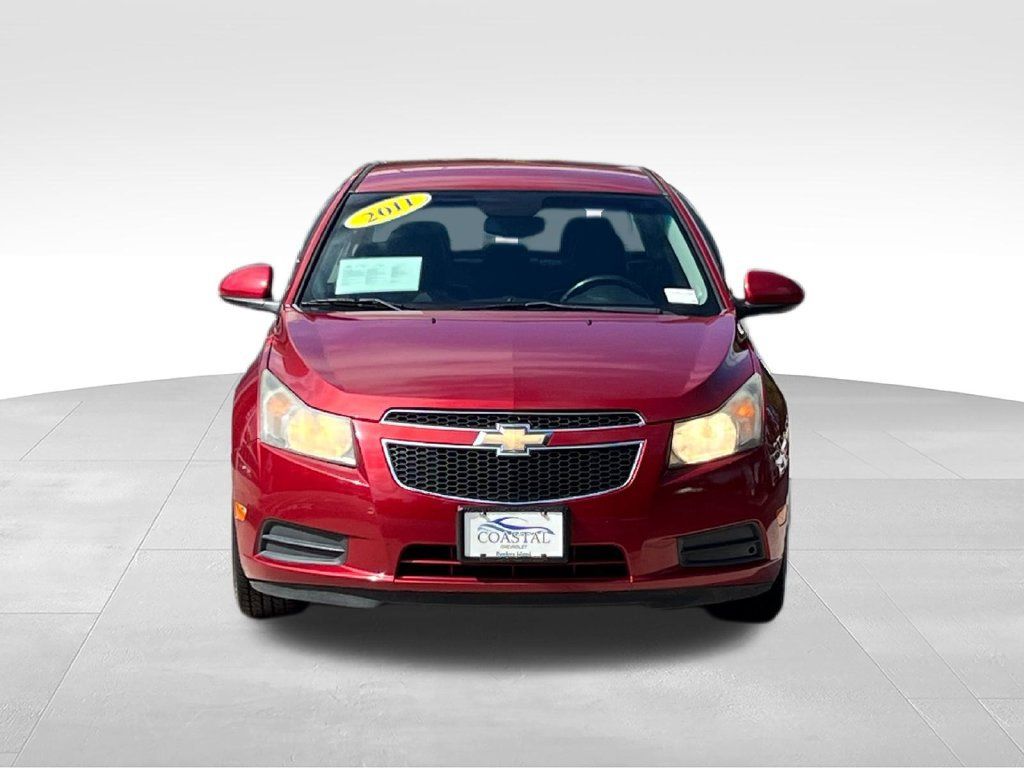 Used 2011 Chevrolet Cruze LT FWD image 2