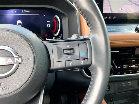 Used 2024 Nissan Rogue Platinum w/ Platinum Premium Package image 24