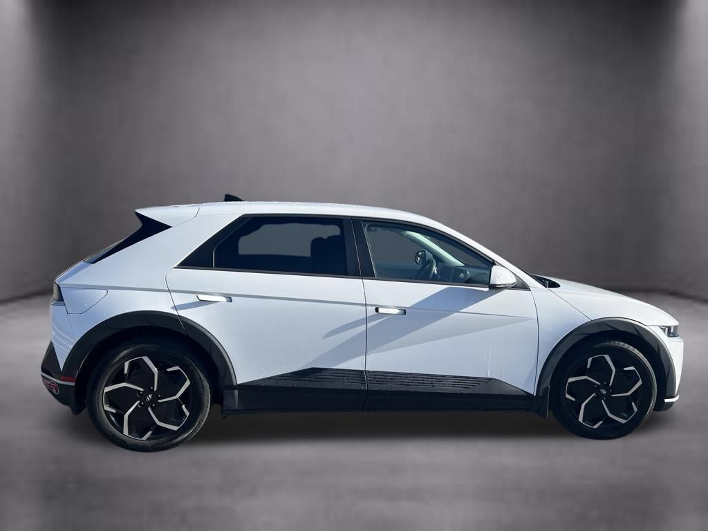 Certified 2024 Hyundai Ioniq 5 SE RWD image 8