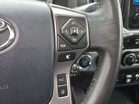 Used 2018 Toyota Tacoma Limited image 25