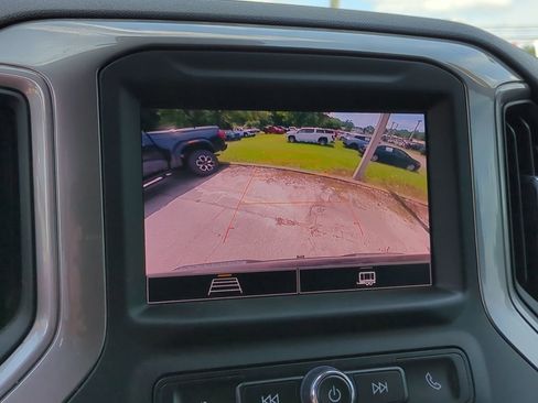 Certified 2022 Chevrolet Silverado 1500 Custom RWD image 6