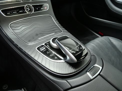 Used 2020 Mercedes-Benz E 350 4MATIC Sedan image 22