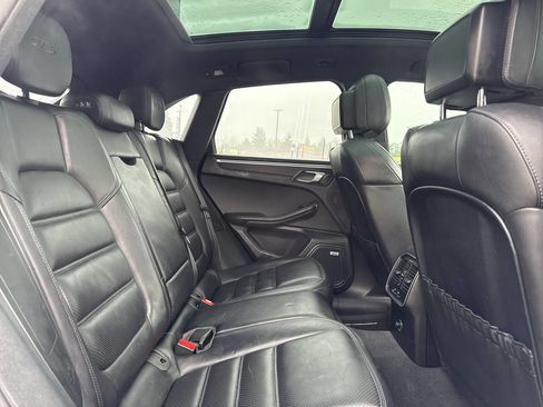 Used 2017 Porsche Macan GTS image 17