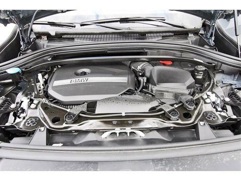 Used 2025 BMW X1 xDrive28i w/ Technology Package image 28