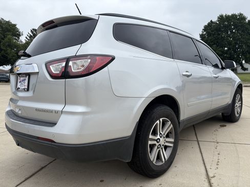 Used 2016 Chevrolet Traverse LT AWD/4WD image 4