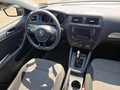 Used 2017 Volkswagen Jetta S FWD image 21