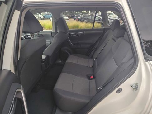 Used 2024 Toyota RAV4 XLE AWD/4WD image 6