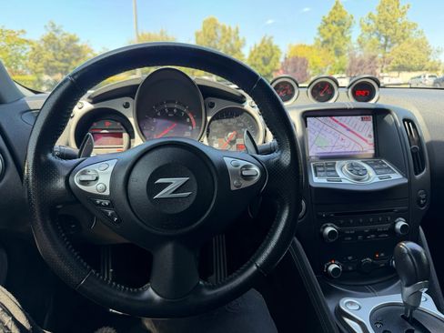 Used 2020 Nissan 370Z Touring Sport image 11