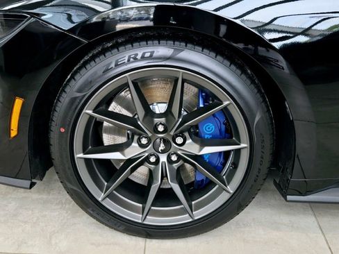 New 2025 Ford Mustang Dark Horse image 13