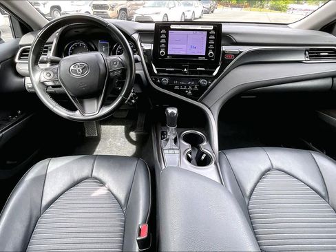 Used 2024 Toyota Camry SE FWD image 14