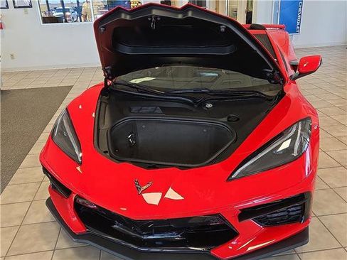 New 2026 Chevrolet Corvette Stingray Premium Conv w/ Z51 Performance Package RWD image 9