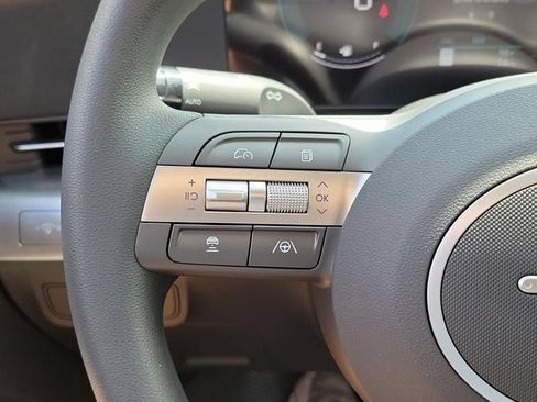 New 2027 Hyundai Kona SE FWD image 7