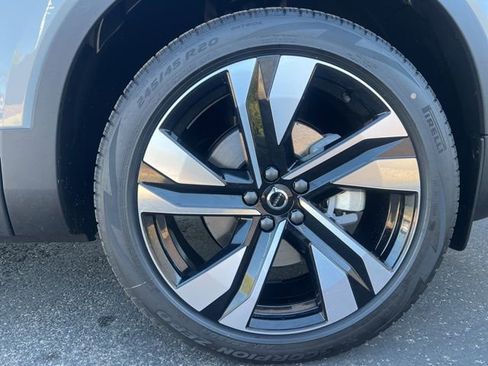 New 2026 Volvo XC40 B5 Ultra w/ Climate Package AWD/4WD image 30