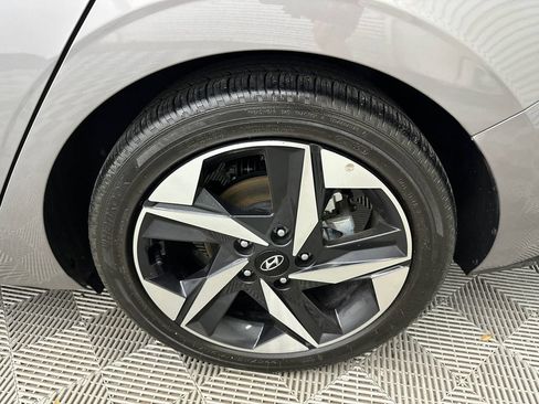 Used 2023 Hyundai Elantra Limited w/ Cargo Package FWD image 20