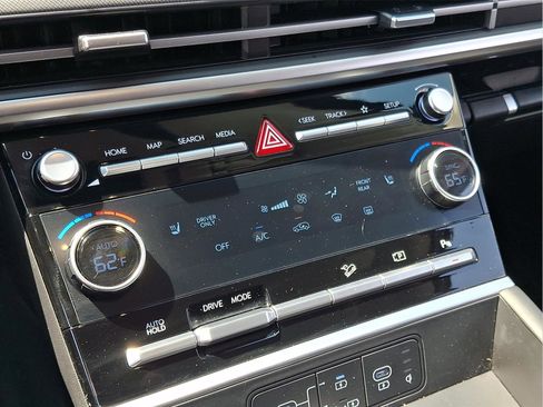Certified 2025 Hyundai Santa Fe SEL FWD image 20