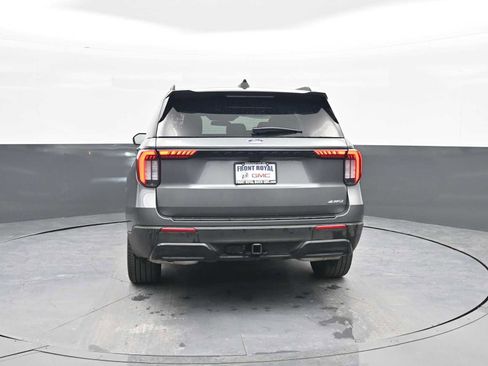 Used 2025 Ford Explorer ST-Line w/ ST-Line Street Pack image 6