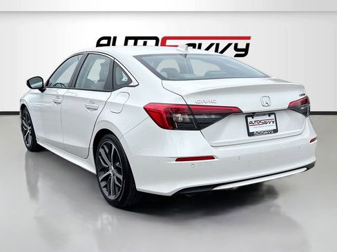 Used 2024 Honda Civic Touring image 5