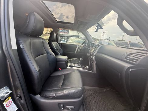 Used 2010 Toyota 4Runner Limited AWD/4WD image 26
