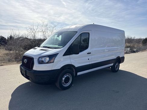 Used 2025 Ford Transit 250 148 Medium Roof image 2