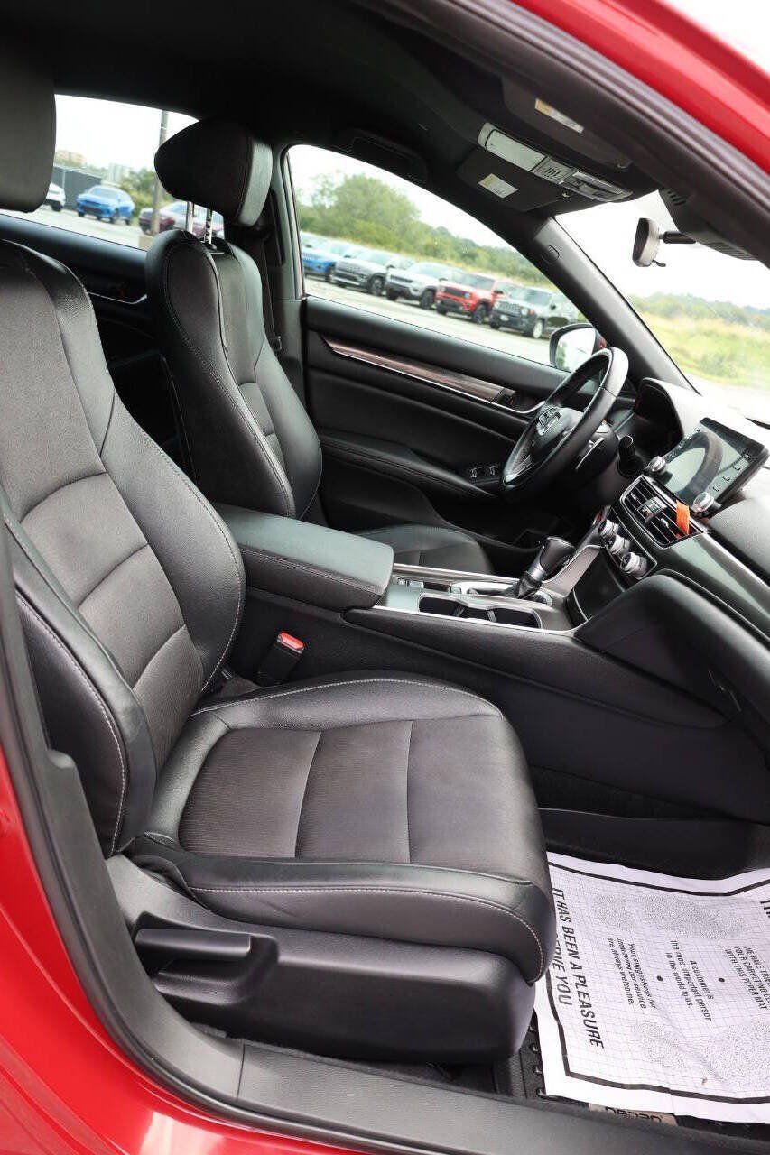 Used 2019 Honda Accord Sport image 15